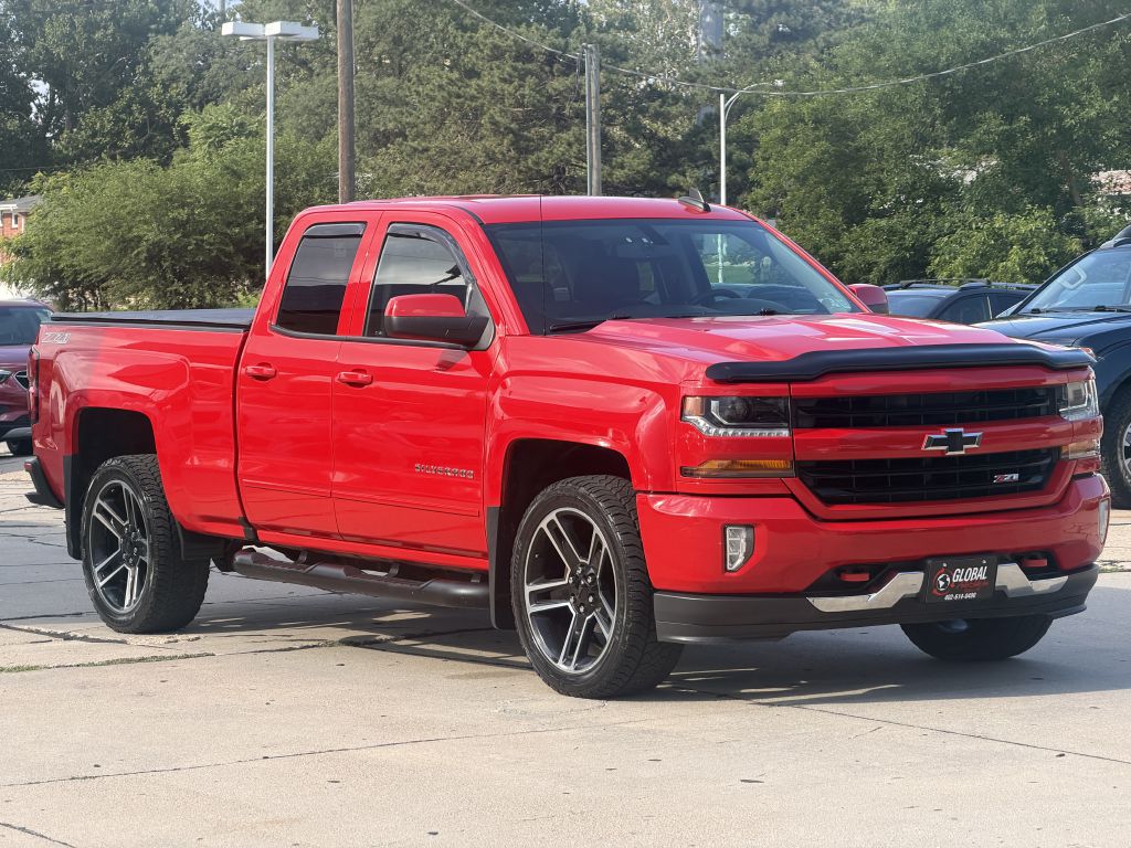 Photo 2 of this CHEVROLET SILVERADO 1500