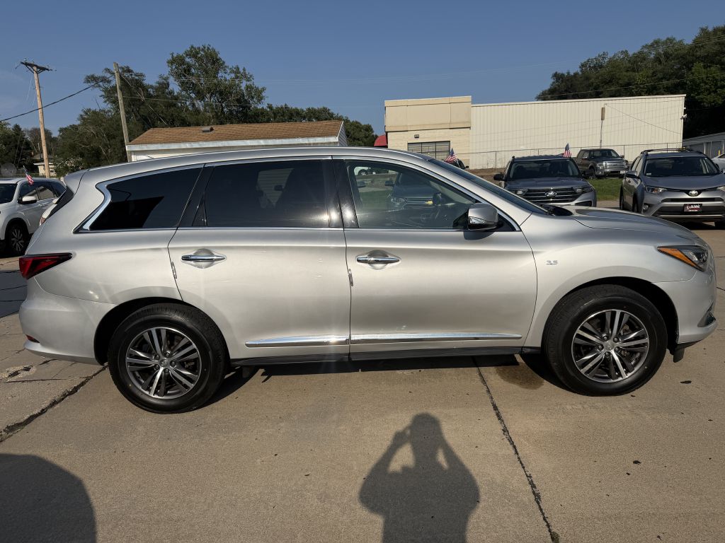 Photo 7 of this INFINITI QX60