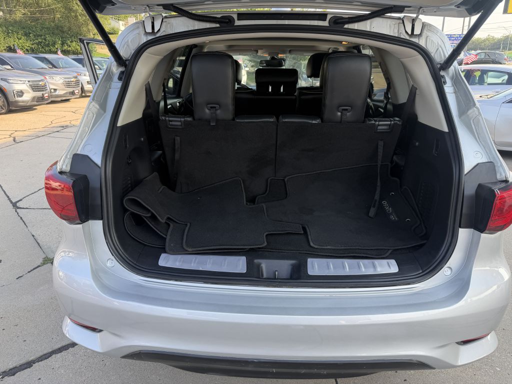 Photo 8 of this INFINITI QX60