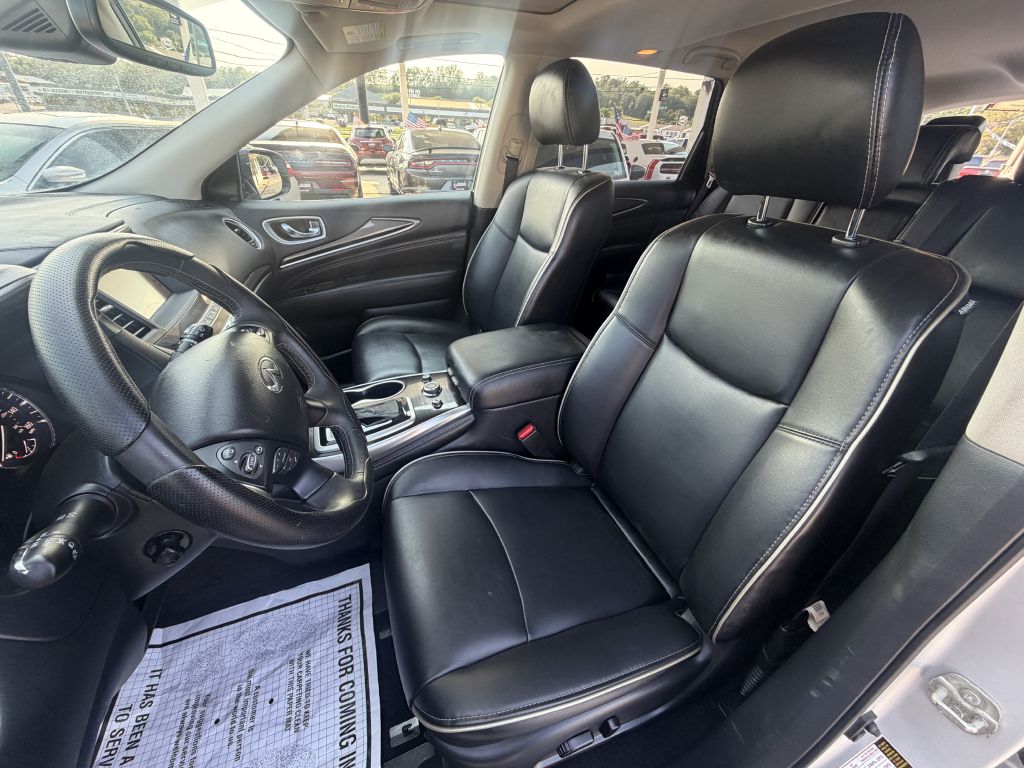 Photo 10 of this INFINITI QX60