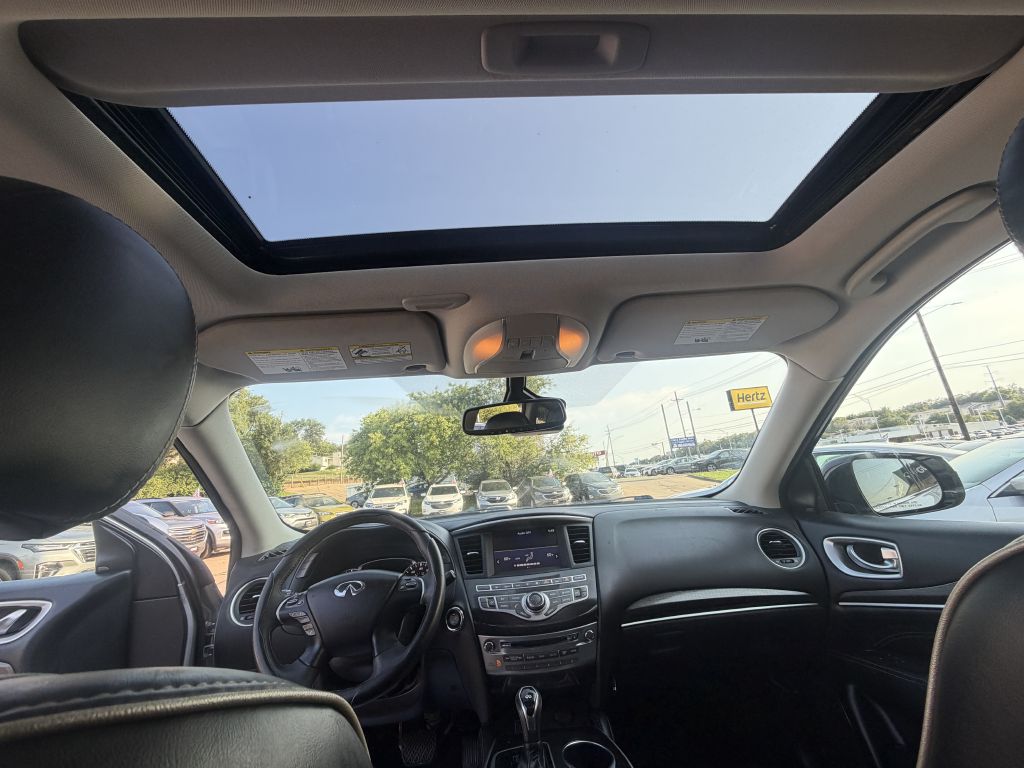 Photo 21 of this INFINITI QX60