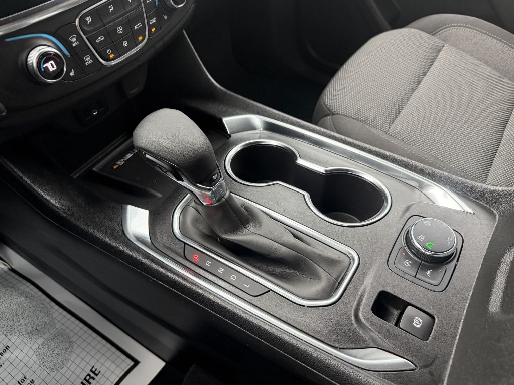 Photo 18 of this CHEVROLET TRAVERSE LIMITE