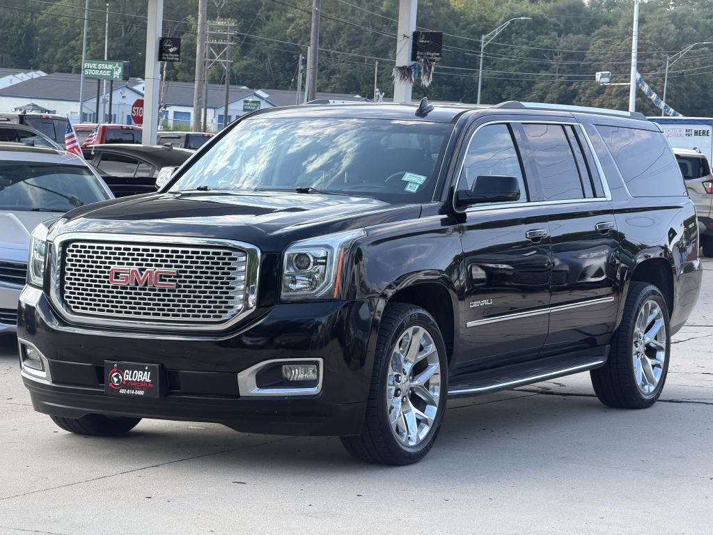 Photo 3 of this GMC YUKON XL