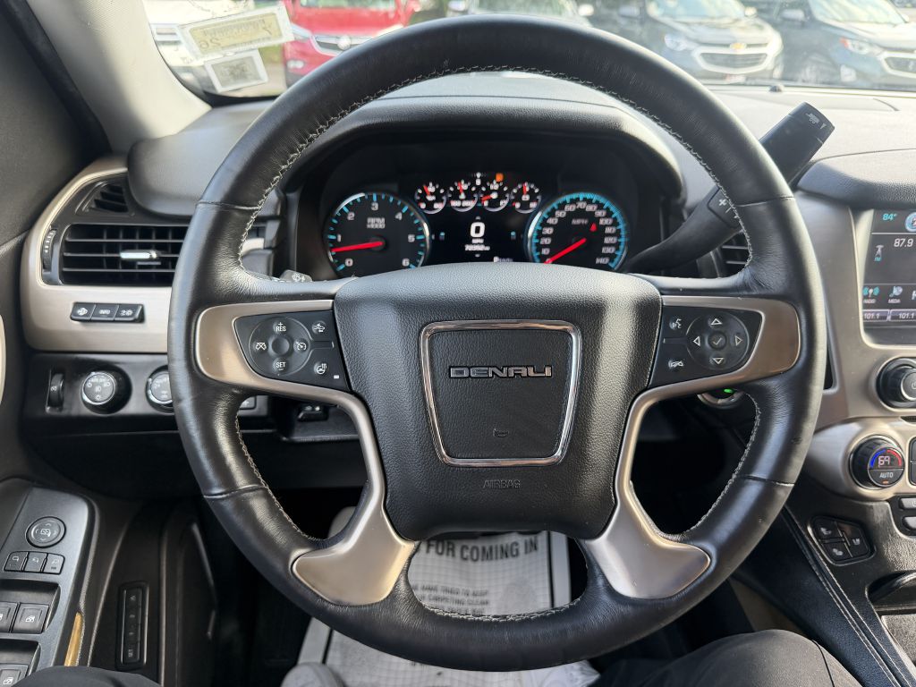 Photo 14 of this GMC YUKON XL
