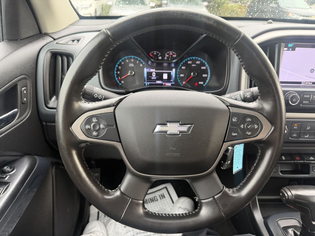 Photo 13 of this CHEVROLET COLORADO Z71
