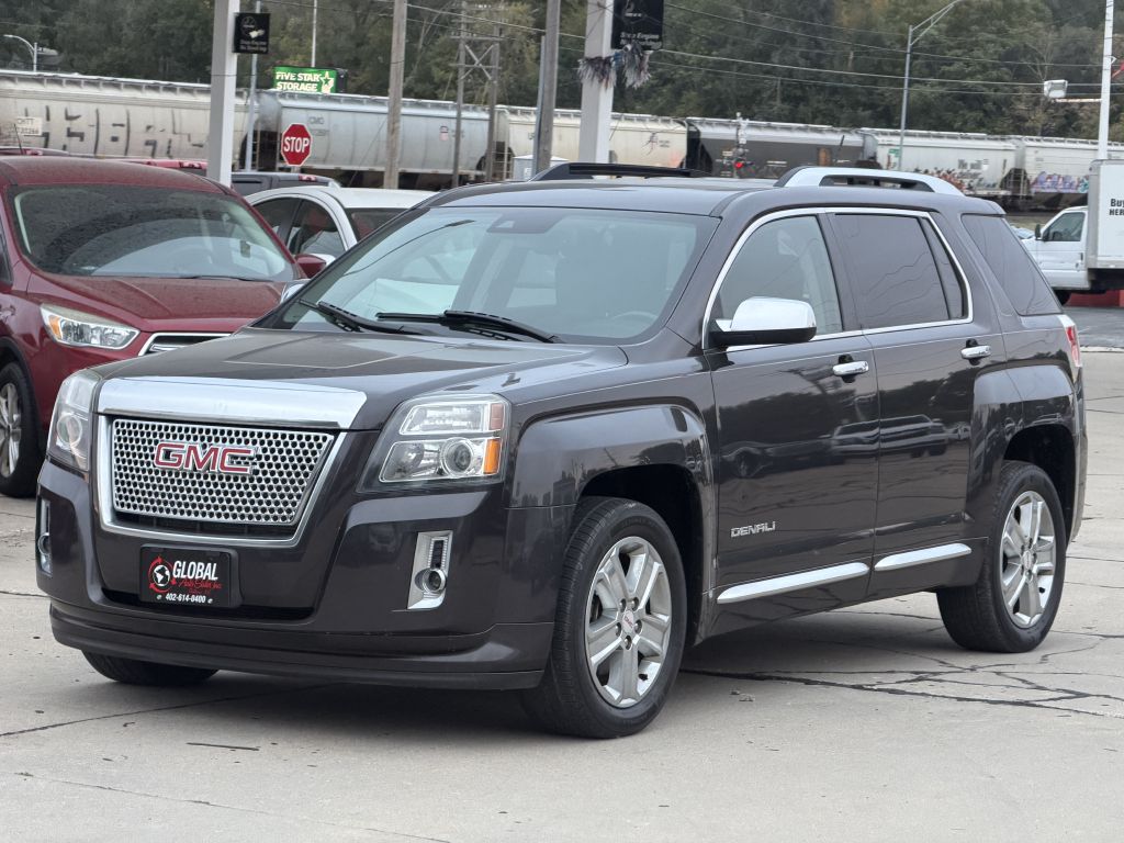 Photo 3 of this GMC TERRAIN