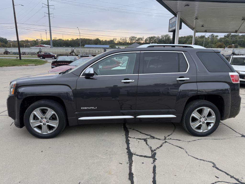 Photo 4 of this GMC TERRAIN