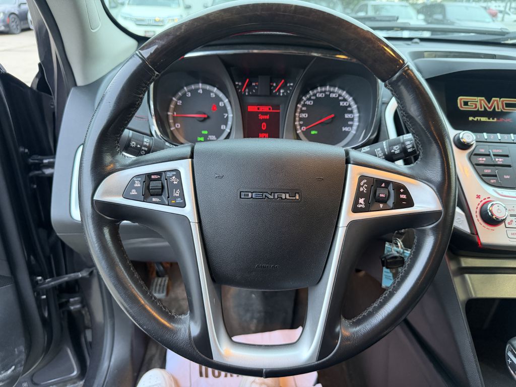 Photo 12 of this GMC TERRAIN