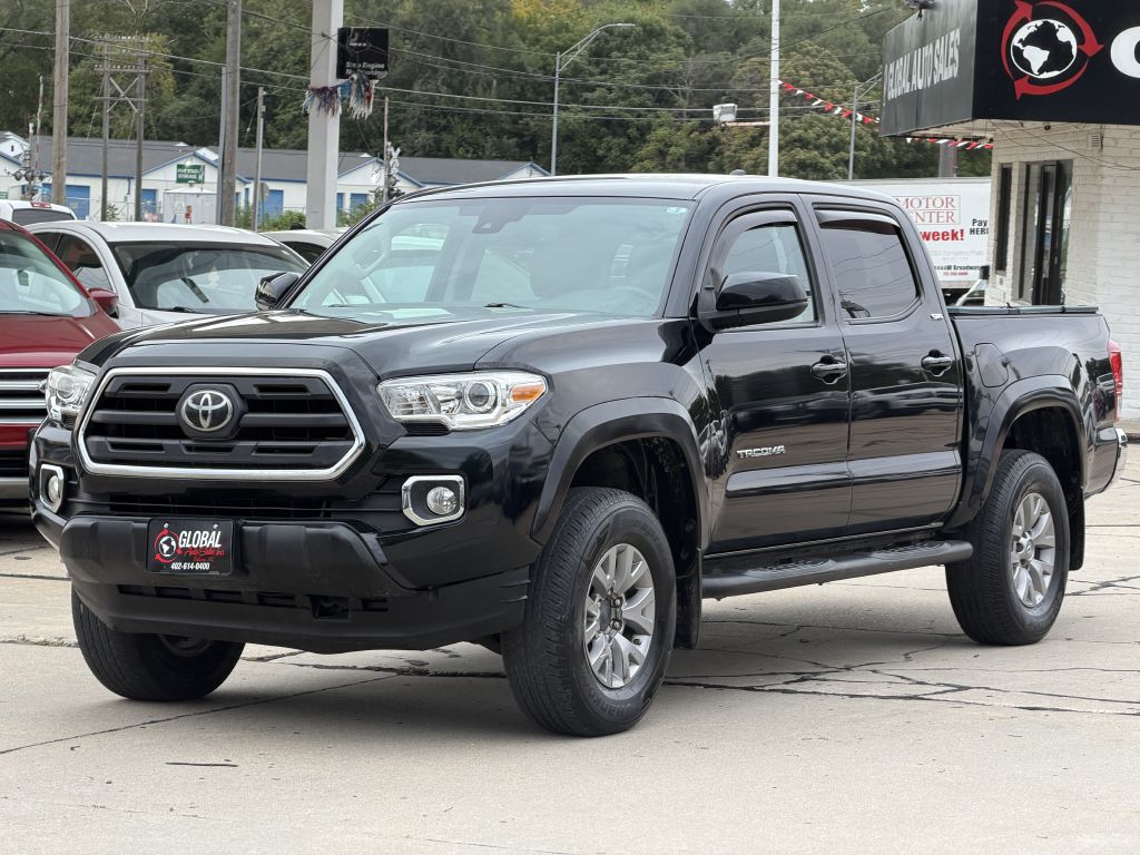 Photo 3 of this TOYOTA TACOMA