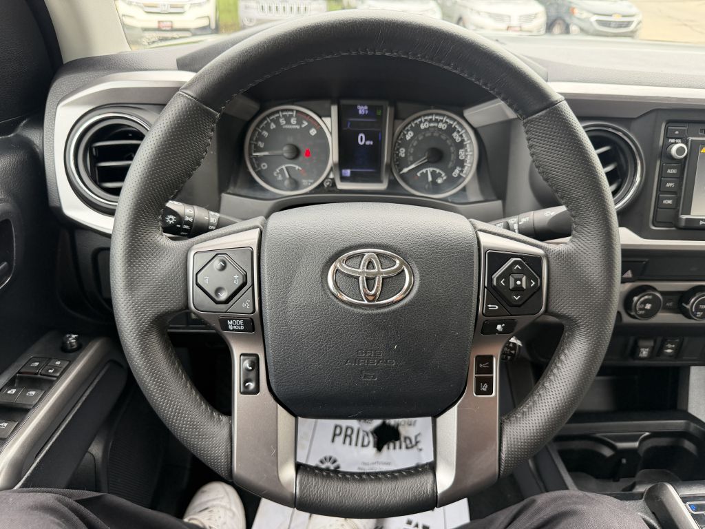 Photo 12 of this TOYOTA TACOMA