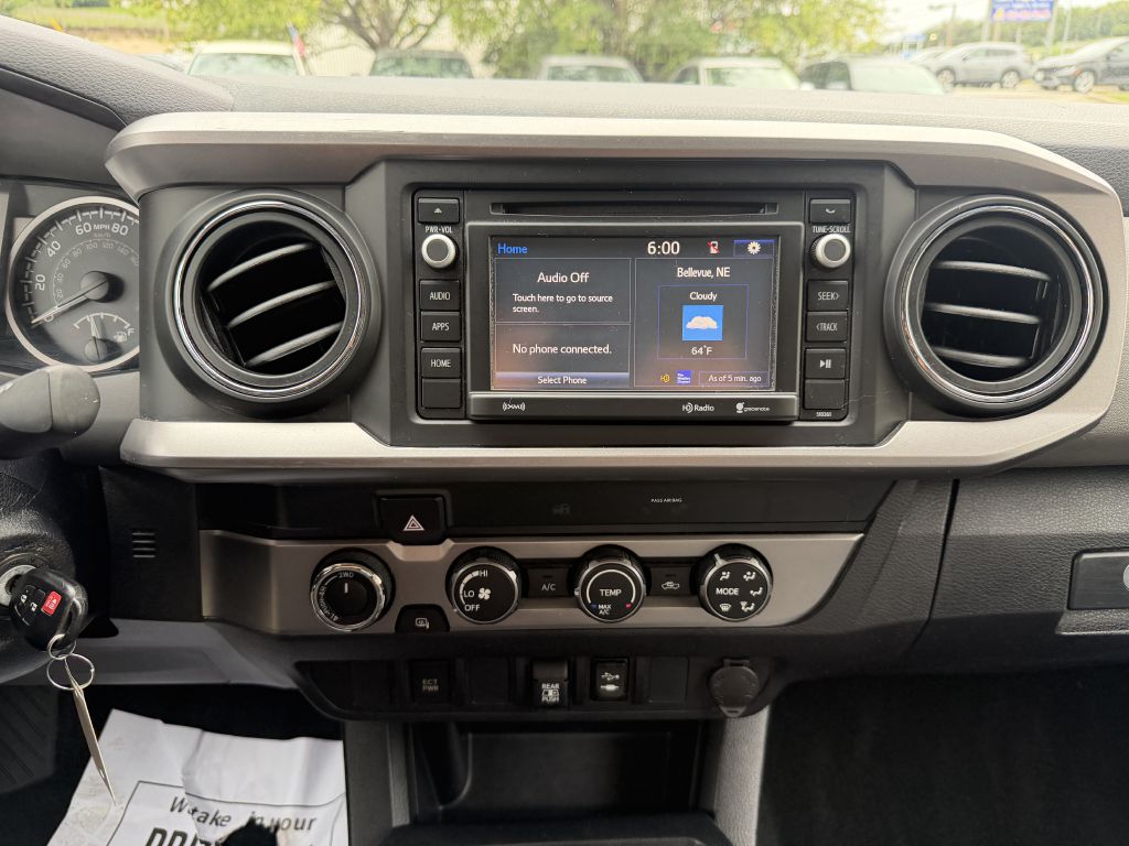 Photo 15 of this TOYOTA TACOMA