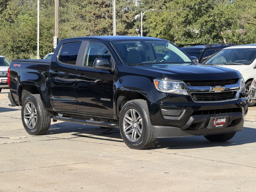 Photo 2 of this CHEVROLET COLORADO