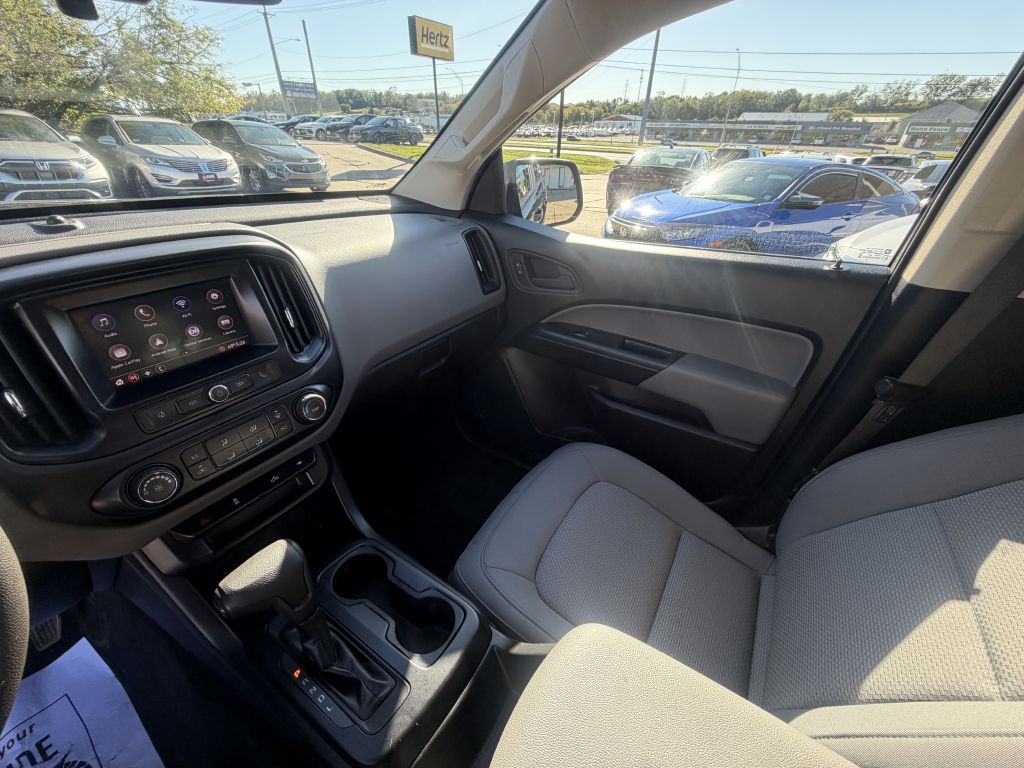 Photo 17 of this CHEVROLET COLORADO