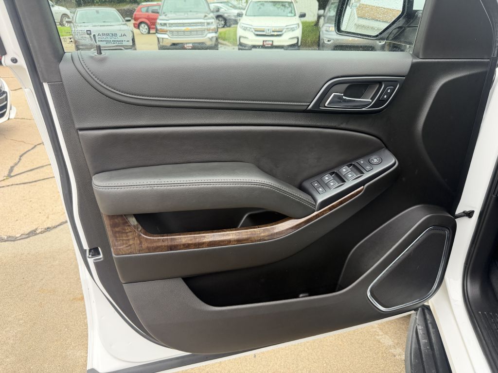Photo 9 of this CHEVROLET TAHOE