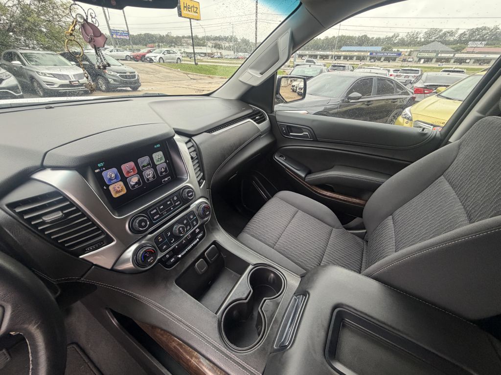 Photo 18 of this CHEVROLET TAHOE