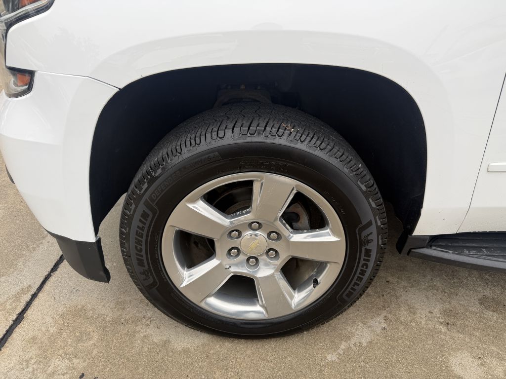 Photo 19 of this CHEVROLET TAHOE