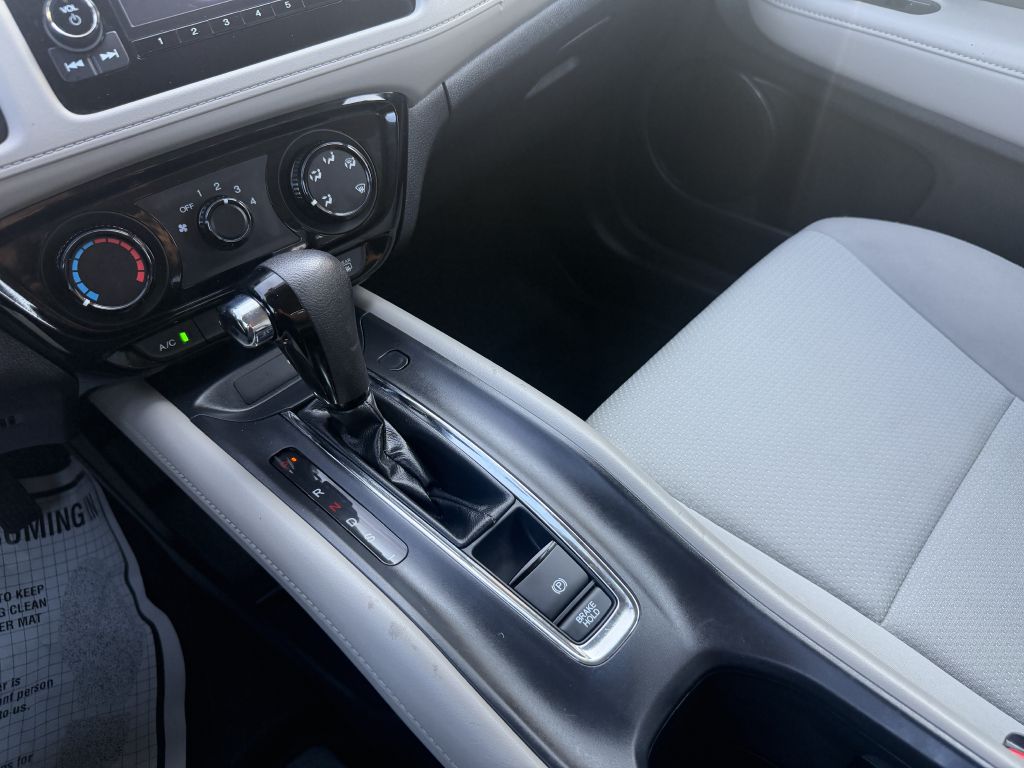 Photo 17 of this HONDA HR-V