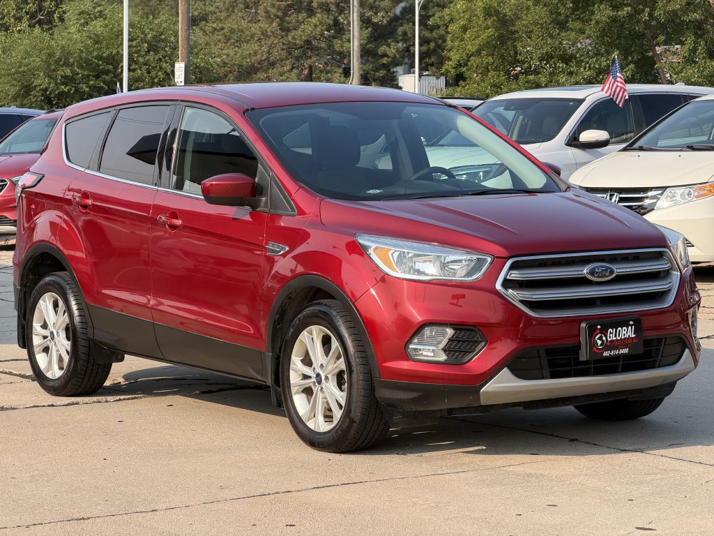Photo 2 of this FORD ESCAPE