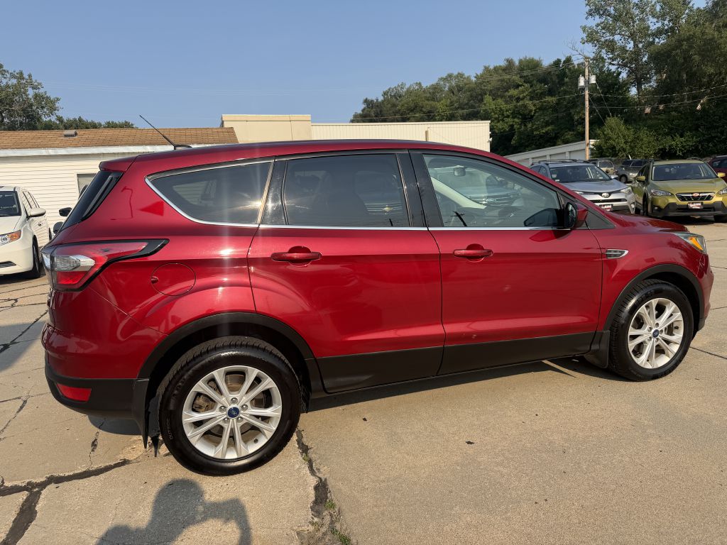 Photo 7 of this FORD ESCAPE