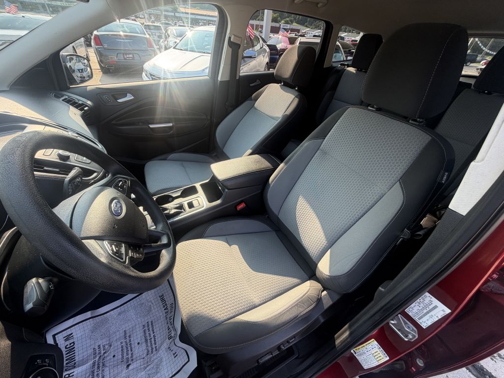 Photo 10 of this FORD ESCAPE