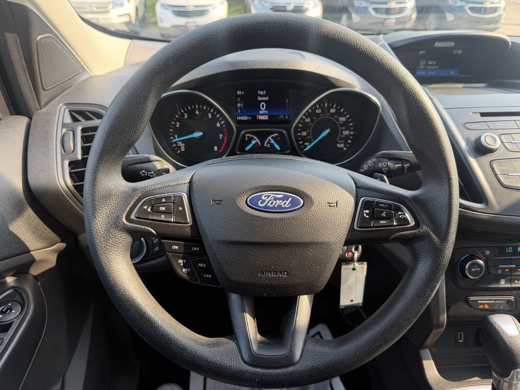 Photo 13 of this FORD ESCAPE