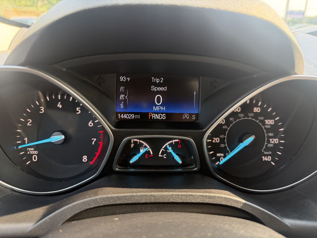 Photo 14 of this FORD ESCAPE