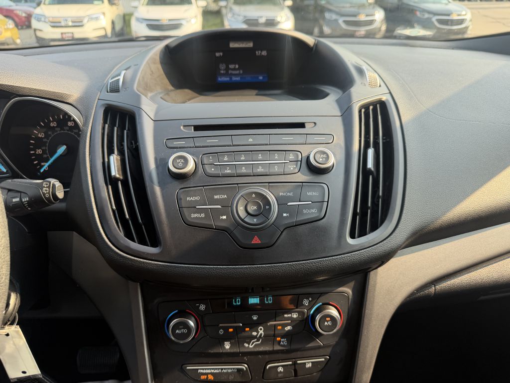 Photo 15 of this FORD ESCAPE