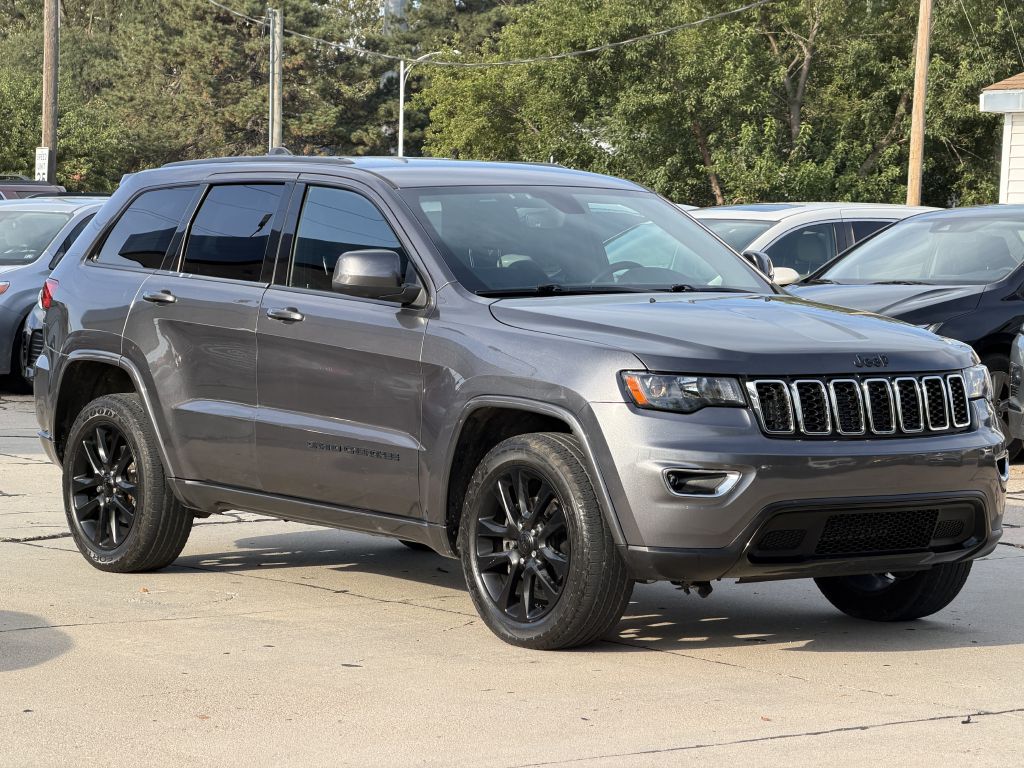 Photo 2 of this JEEP GRAND CHEROKEE