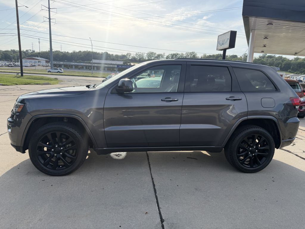 Photo 4 of this JEEP GRAND CHEROKEE