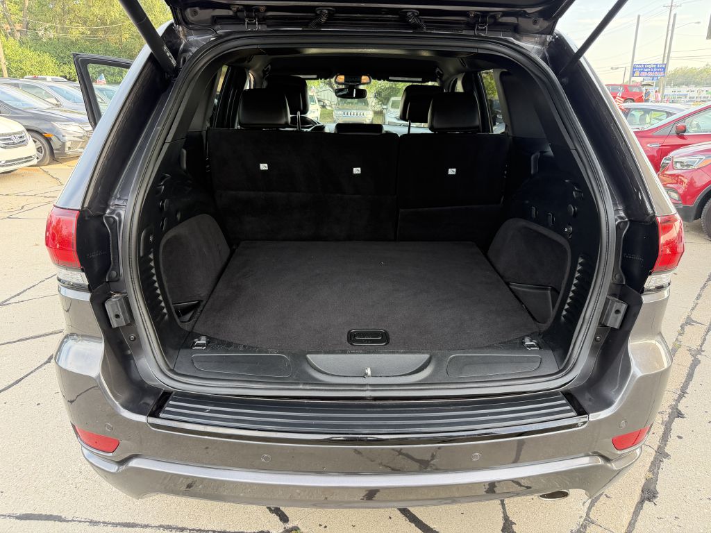 Photo 8 of this JEEP GRAND CHEROKEE