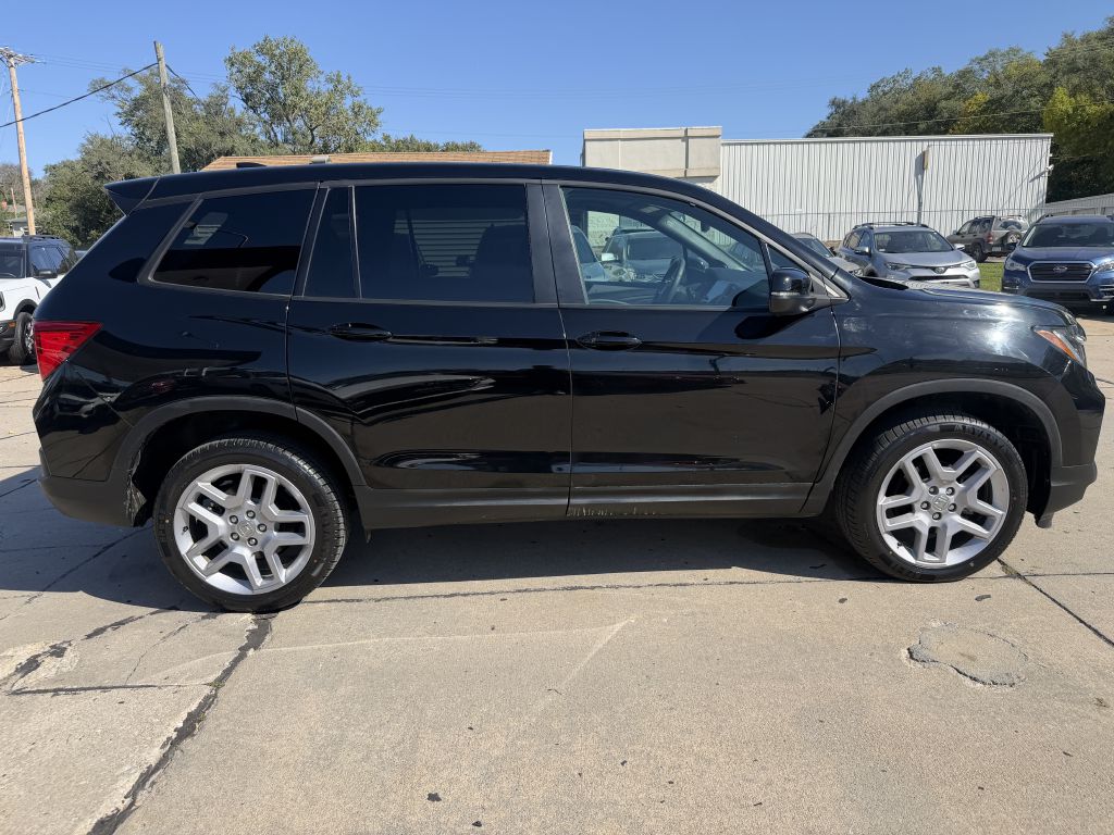 Photo 7 of this HONDA PASSPORT EX-L