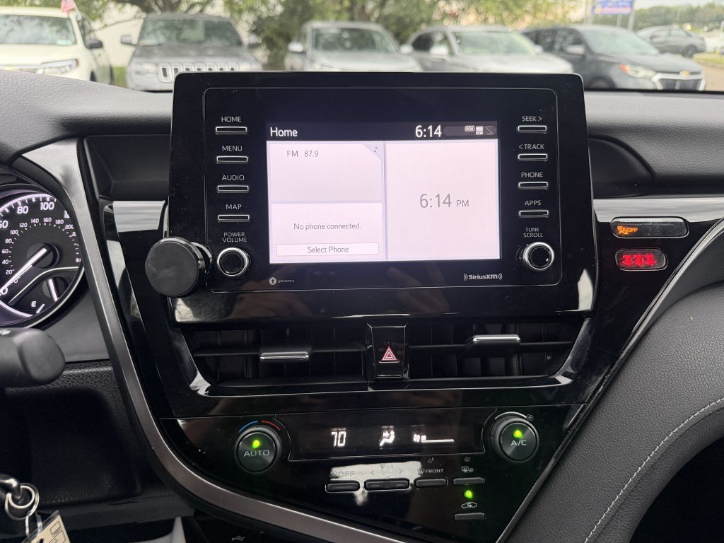 Photo 16 of this TOYOTA CAMRY
