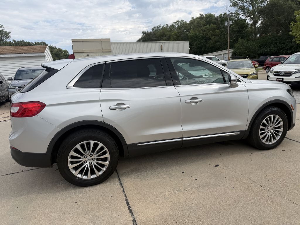 Photo 7 of this LINCOLN MKX