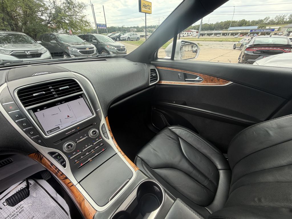 Photo 16 of this LINCOLN MKX