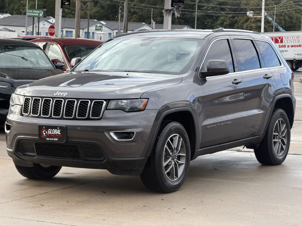 Photo 3 of this JEEP GRAND CHEROKEE