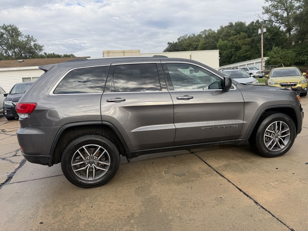 Photo 7 of this JEEP GRAND CHEROKEE
