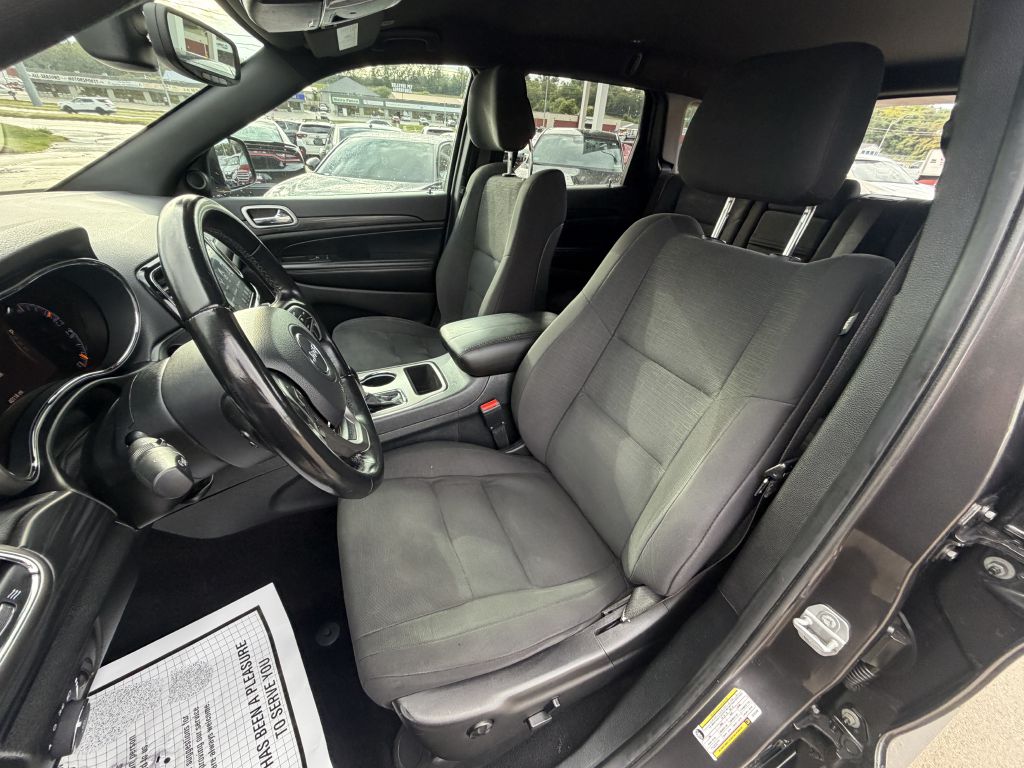 Photo 10 of this JEEP GRAND CHEROKEE