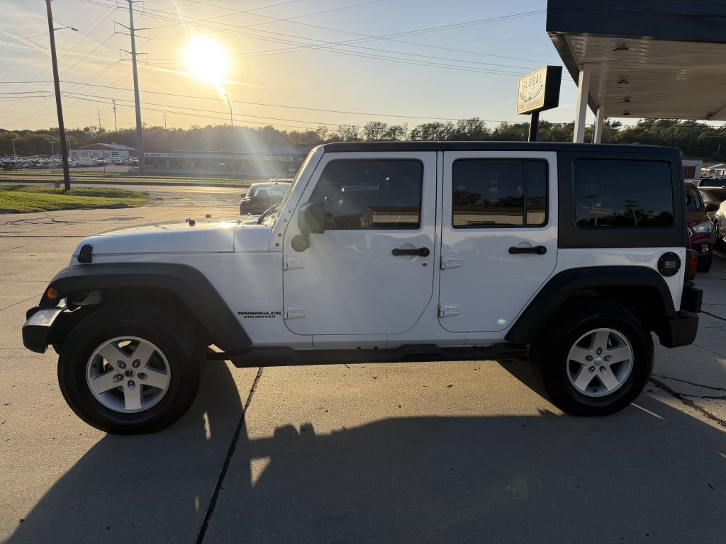 Photo 4 of this JEEP WRANGLER UNLIMI