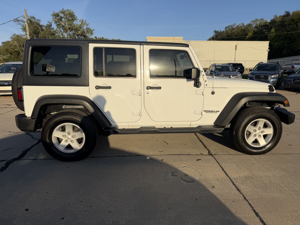 Photo 7 of this JEEP WRANGLER UNLIMI
