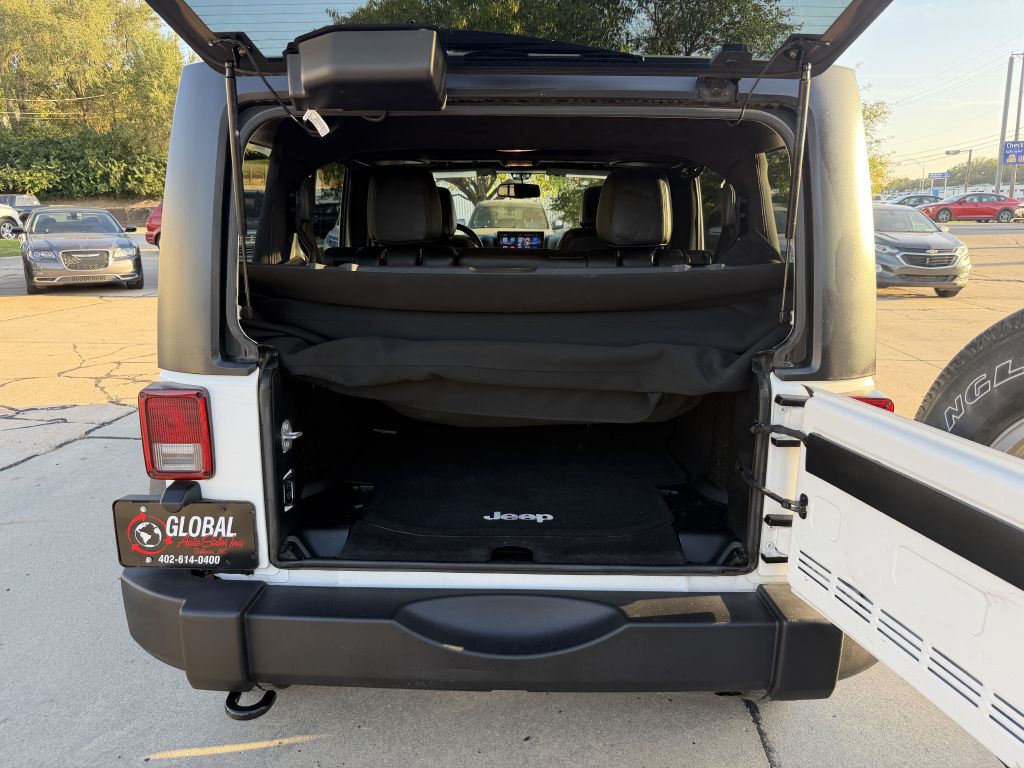 Photo 8 of this JEEP WRANGLER UNLIMI