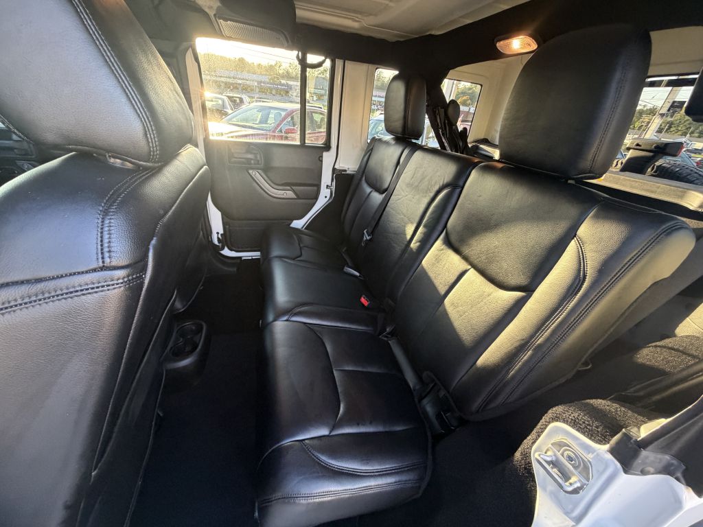Photo 11 of this JEEP WRANGLER UNLIMI