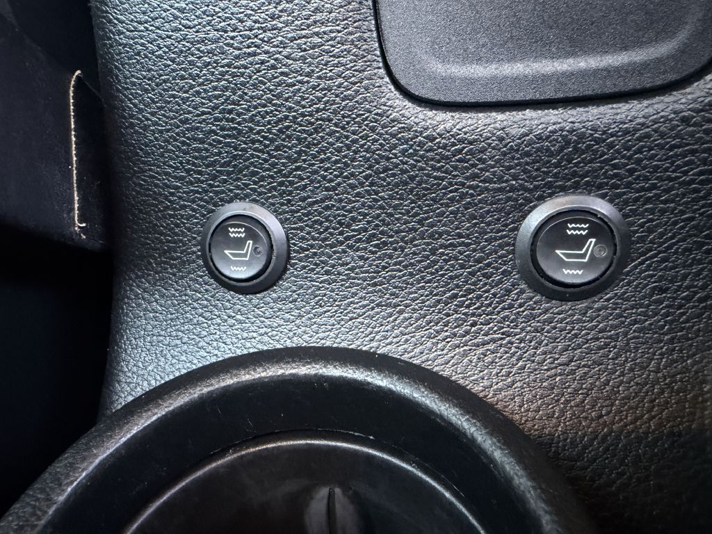 Photo 17 of this JEEP WRANGLER UNLIMI