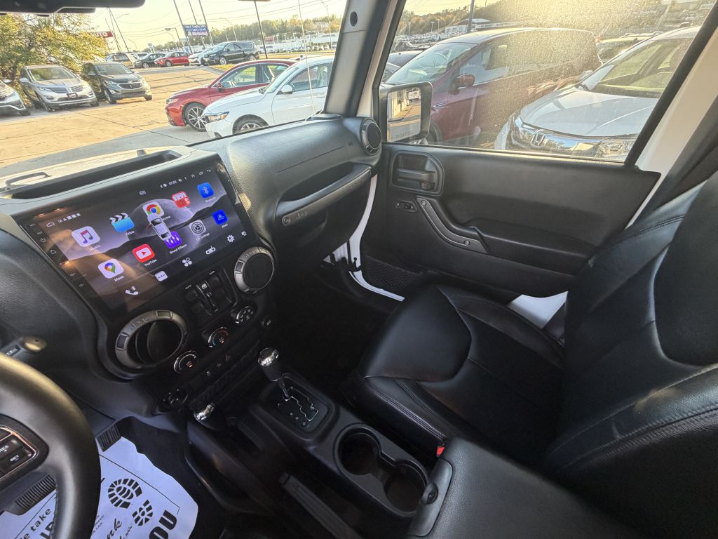 Photo 18 of this JEEP WRANGLER UNLIMI