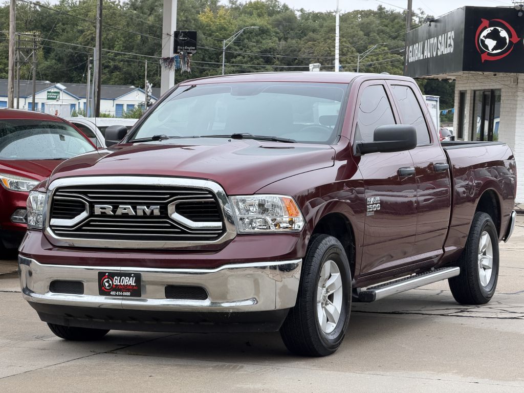 Photo 3 of this RAM 1500 CLASSIC