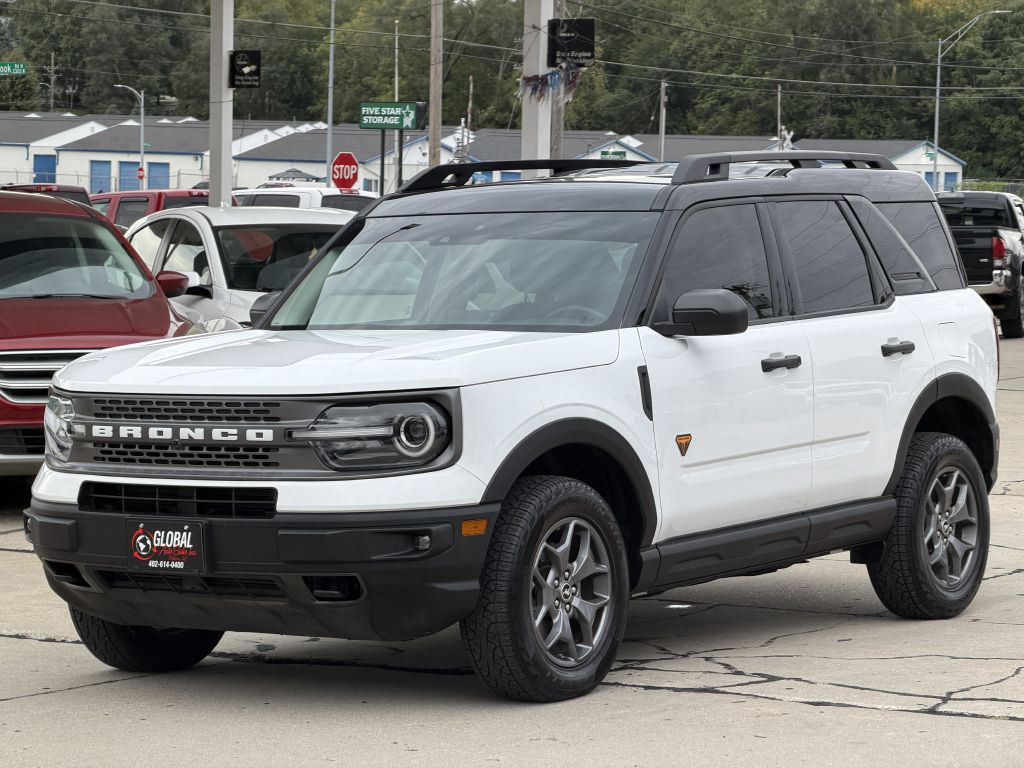 Photo 3 of this FORD BRONCO SPORT