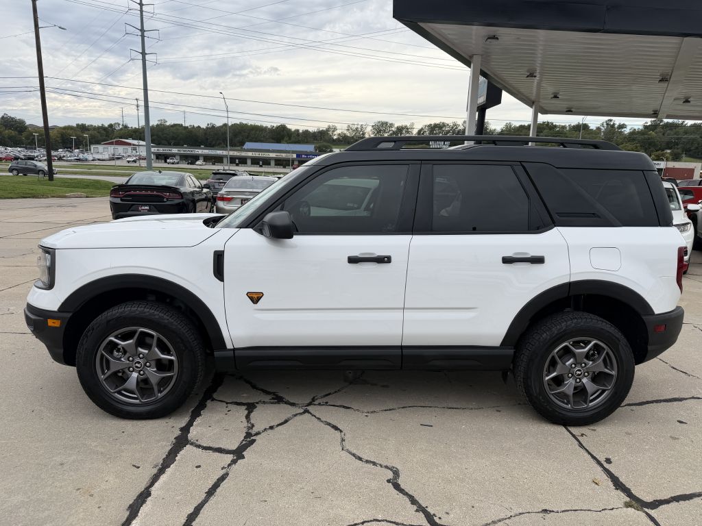 Photo 4 of this FORD BRONCO SPORT