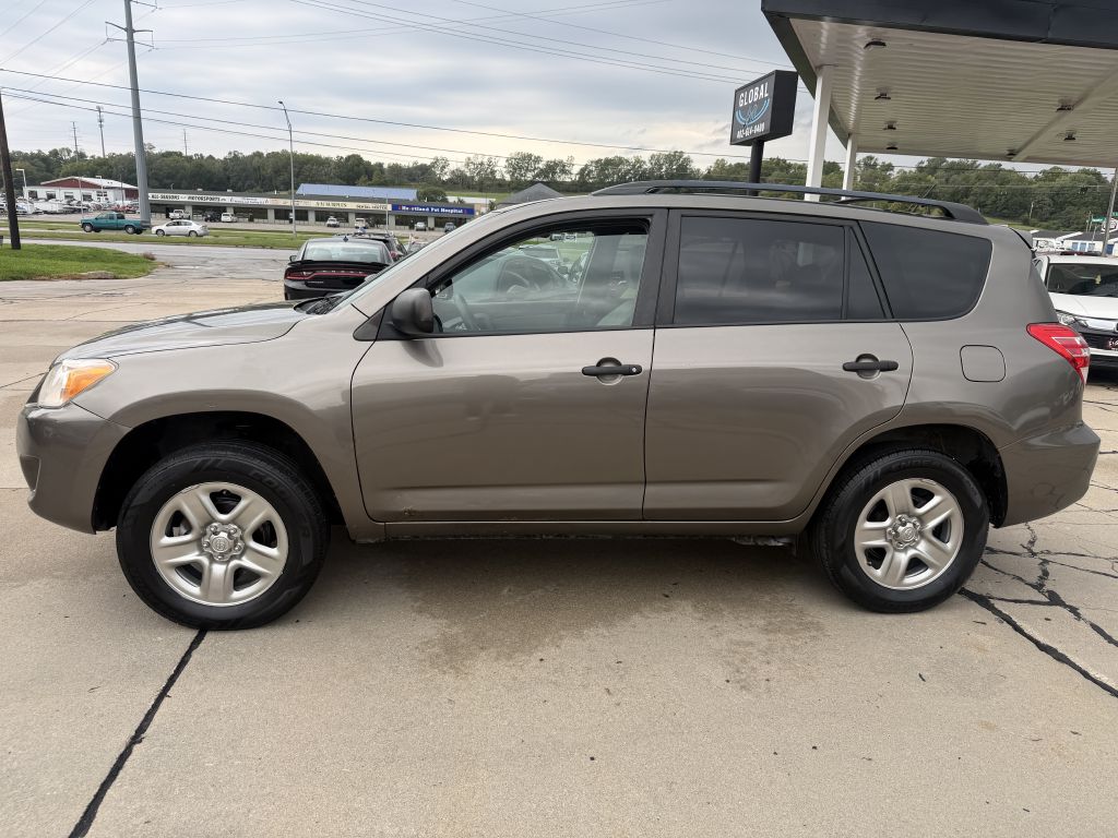 Photo 4 of this TOYOTA RAV4