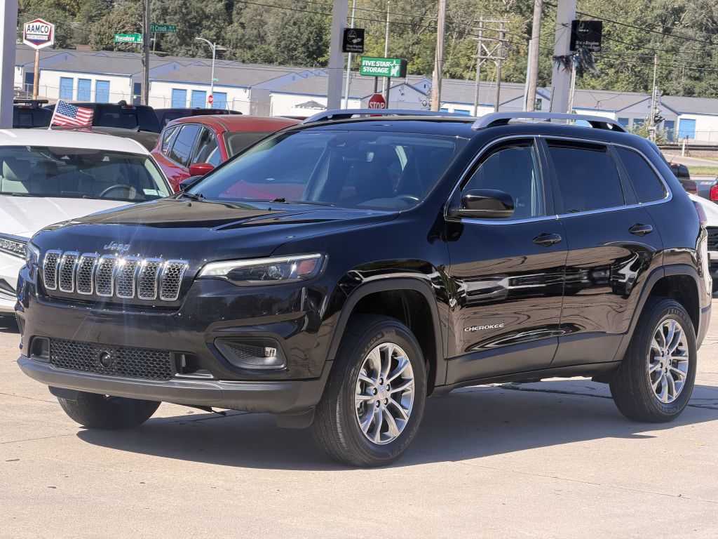 Photo 2 of this JEEP CHEROKEE