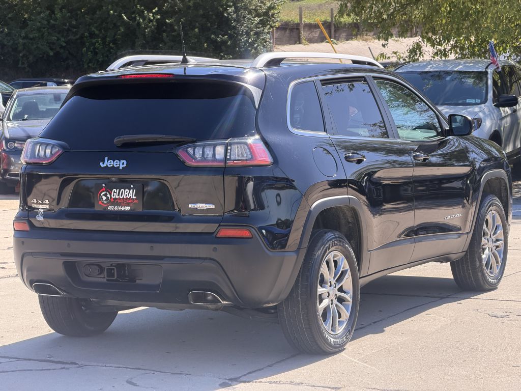 Photo 5 of this JEEP CHEROKEE