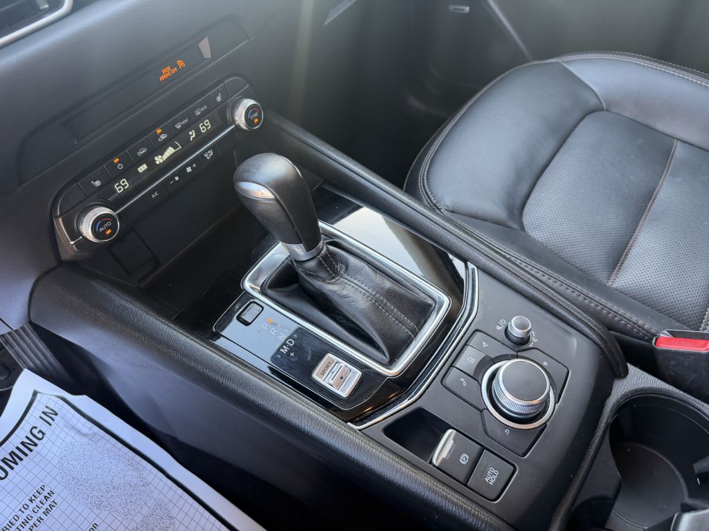Photo 17 of this MAZDA CX-5